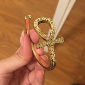 House of harlow bangle